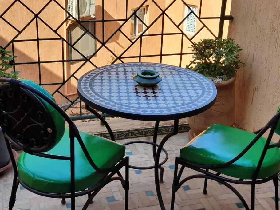 Charmant Riad Au Coeur De Marrakech Marrakesh Exteriör bild